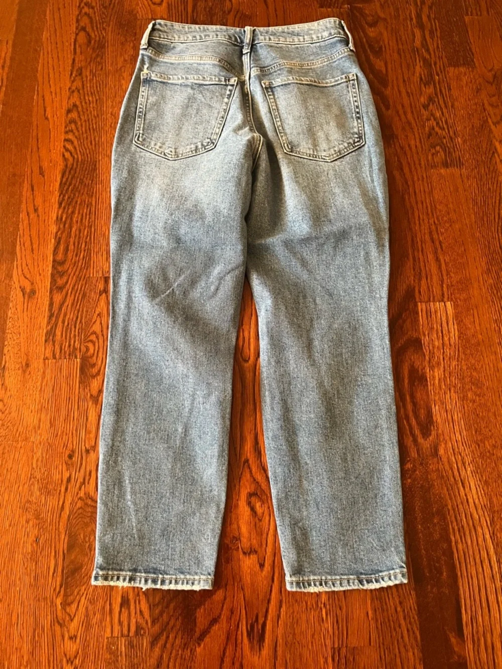Old Navy Light Blue Straight Leg Jeans - Picture 5 of 5